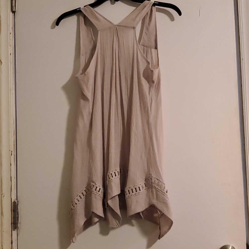 Top - Picture 2 of 4